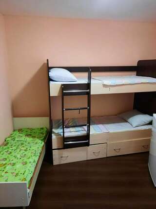 Гостиница Уютный Дворик Туапсе Семейный номер-6