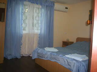 Гостиница Уютный Дворик Туапсе Бюджетный двухместный номер с 1 кроватью-2