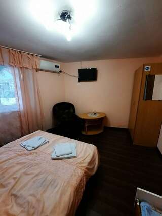 Гостиница Уютный Дворик Туапсе Семейный номер-4